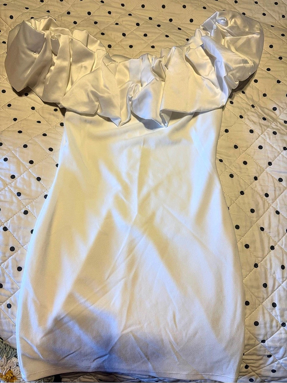 City Studio Puff Off the Shoulder Sleeve Mini Dress in White Like New